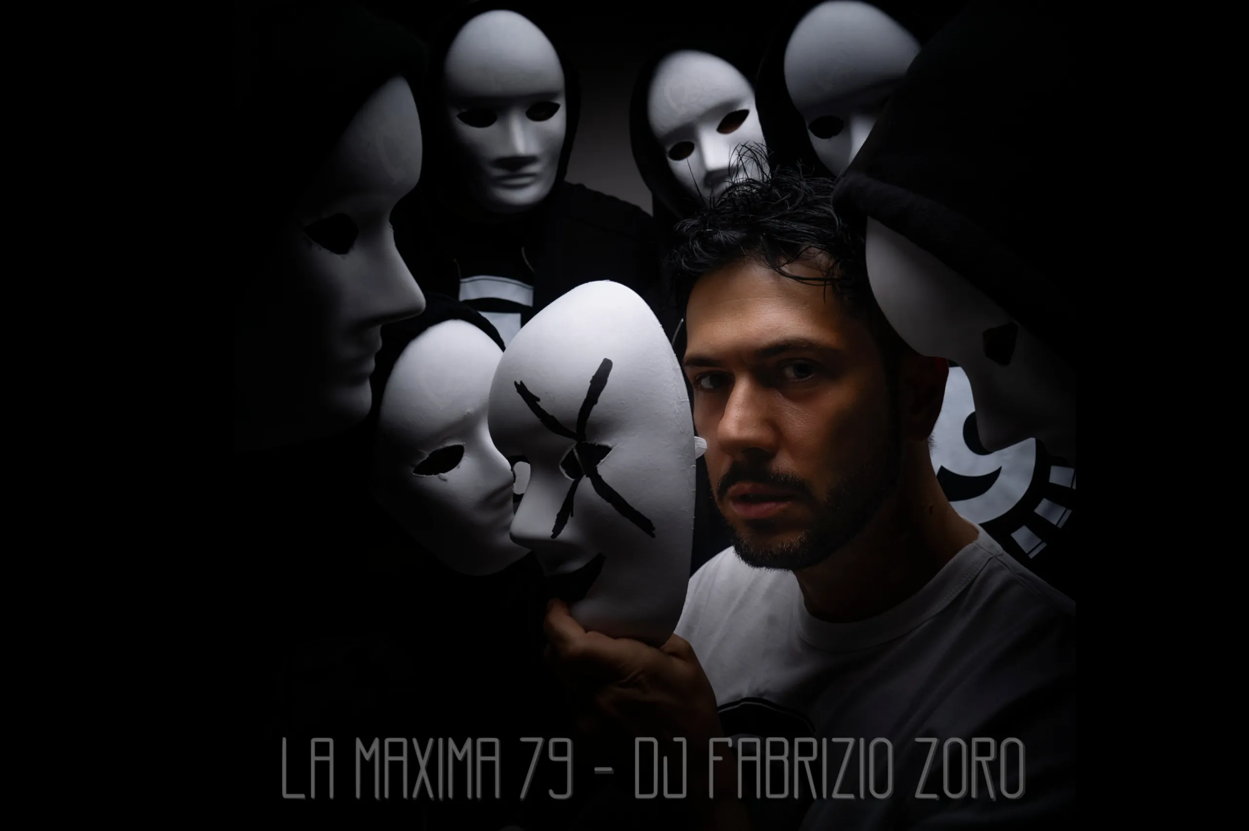 X el nuevo álbum de La Maxima 79