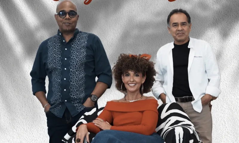 Amilcar Soto Rodríguez, Chiara Cruz y José Antonio Molina, doble lanzamiento "Abrazando el Son" y "Una bachata en París"h